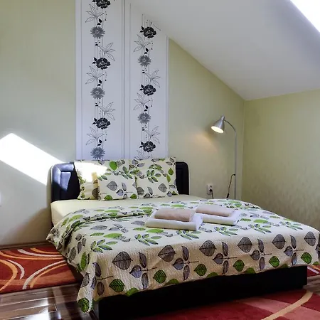 Harmonia Apartmanhaz Apartment *