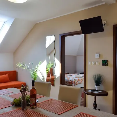 Harmonia Apartmanhaz Apartment Eger