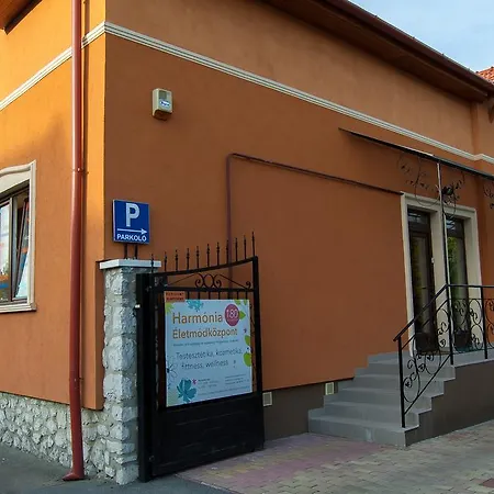 Harmonia Apartmanhaz *