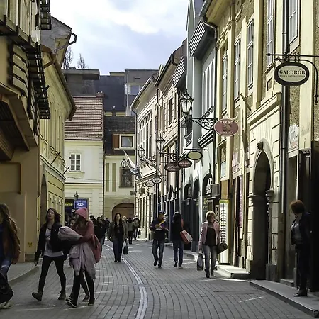 Apartament Harmonia Apartmanhaz Eger