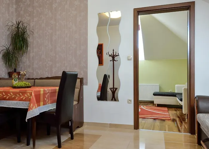 Apartment Harmonia Apartmanhaz *