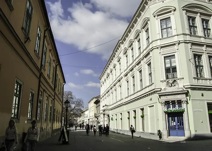 Harmonia Apartmanhaz Apartment Erlau