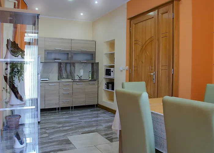 Harmonia Apartmanhaz *